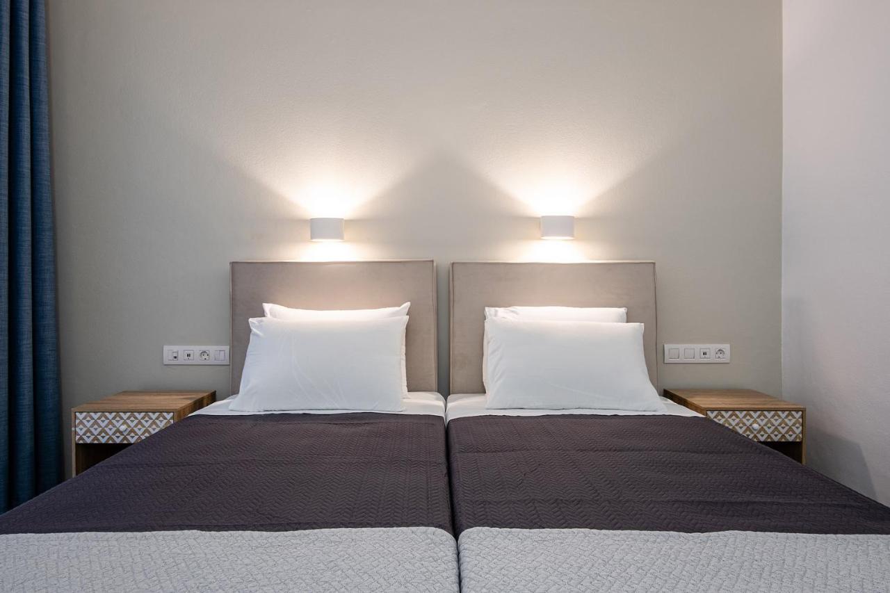 פארוס Dilion Hotel מראה חיצוני תמונה