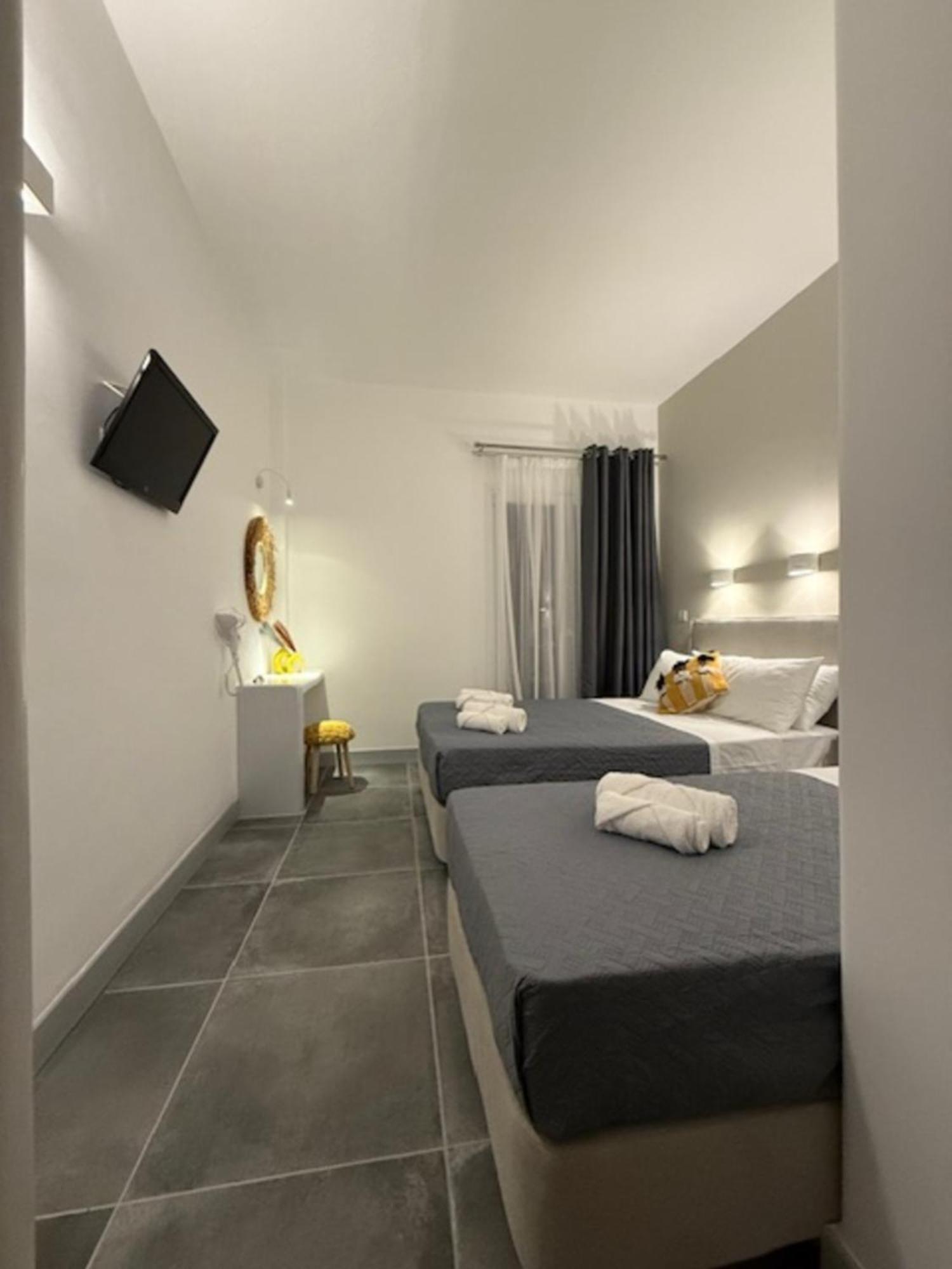 פארוס Dilion Hotel מראה חיצוני תמונה